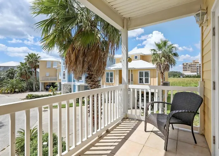 Holiday home Blue Lagoon House *